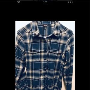 Patagonia Fjord women’s size 6 Flannel